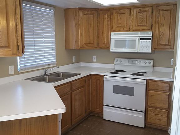 5th image of 461 N Orem Blvd Unit 1