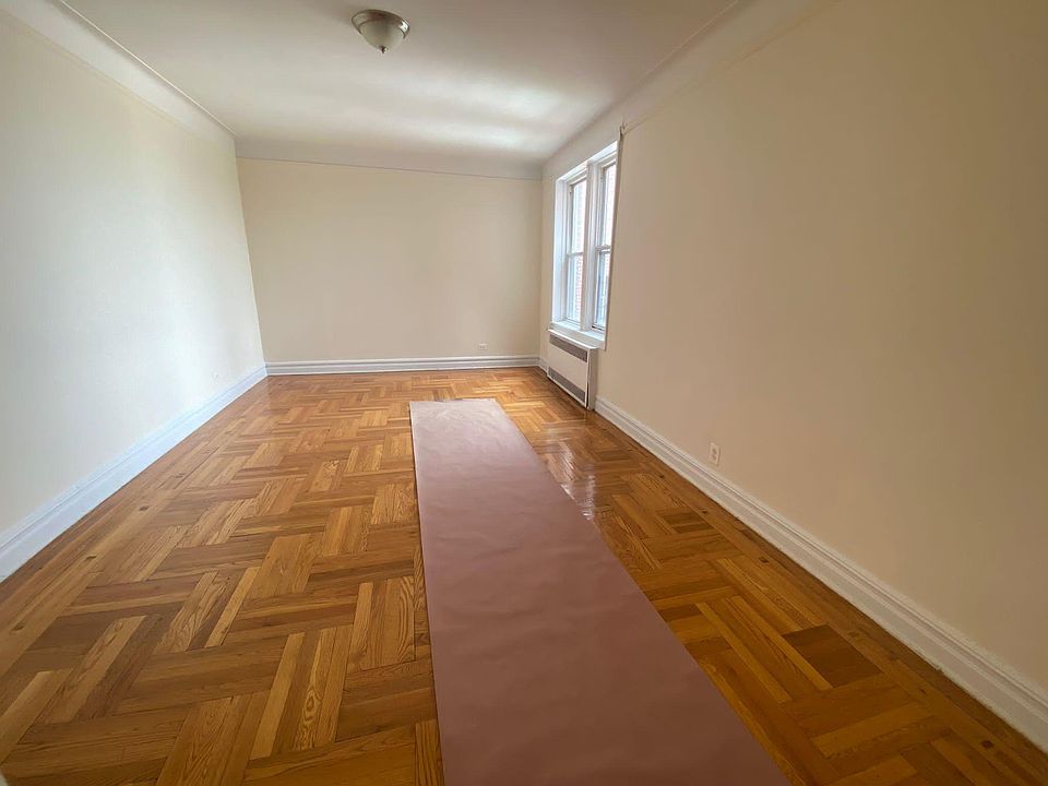 1st image of 2828 Kings Hwy APT H5
