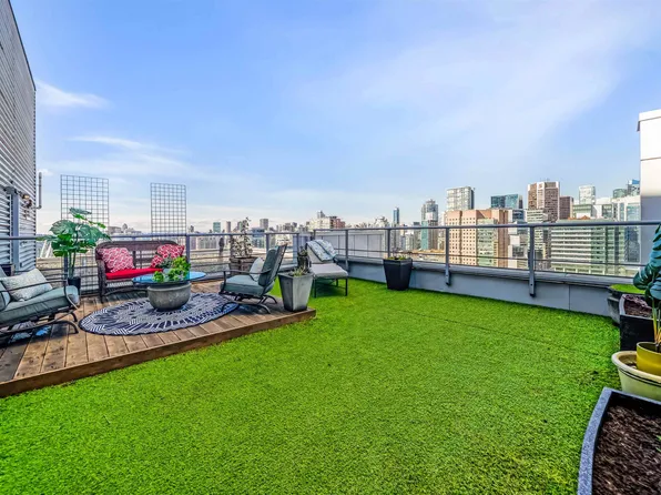 668 Citadel Parade #3101, Vancouver, BC V6B 1W8