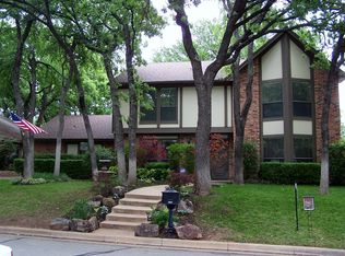 1905 Springbranch Dr, Arlington, TX 76006