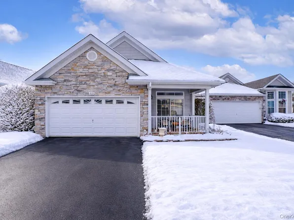 408 Leisure Drive, Ridge, NY 11961