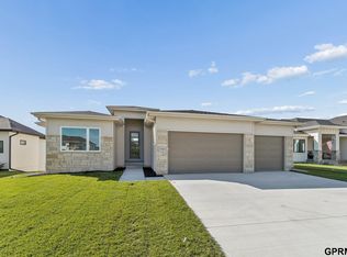 5540 N 213th Ave, Elkhorn, NE 68022