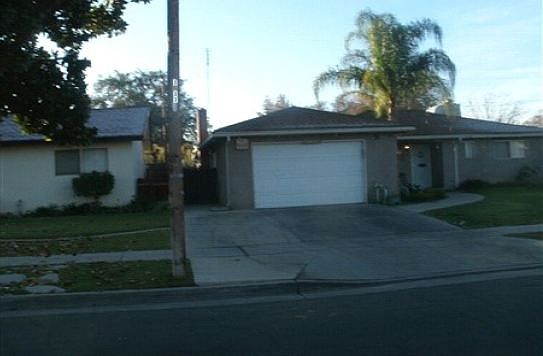 2nd image of 2619 W Griffith Way