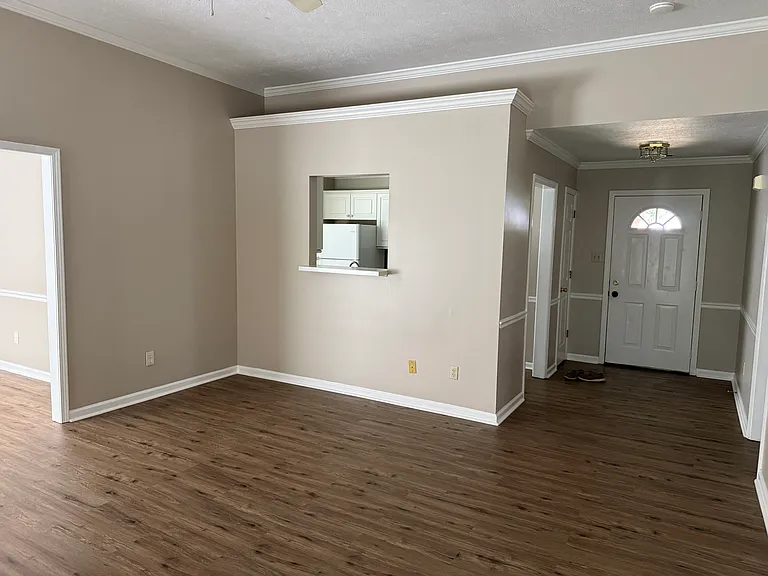 33 Pennington Pl — Photo 5