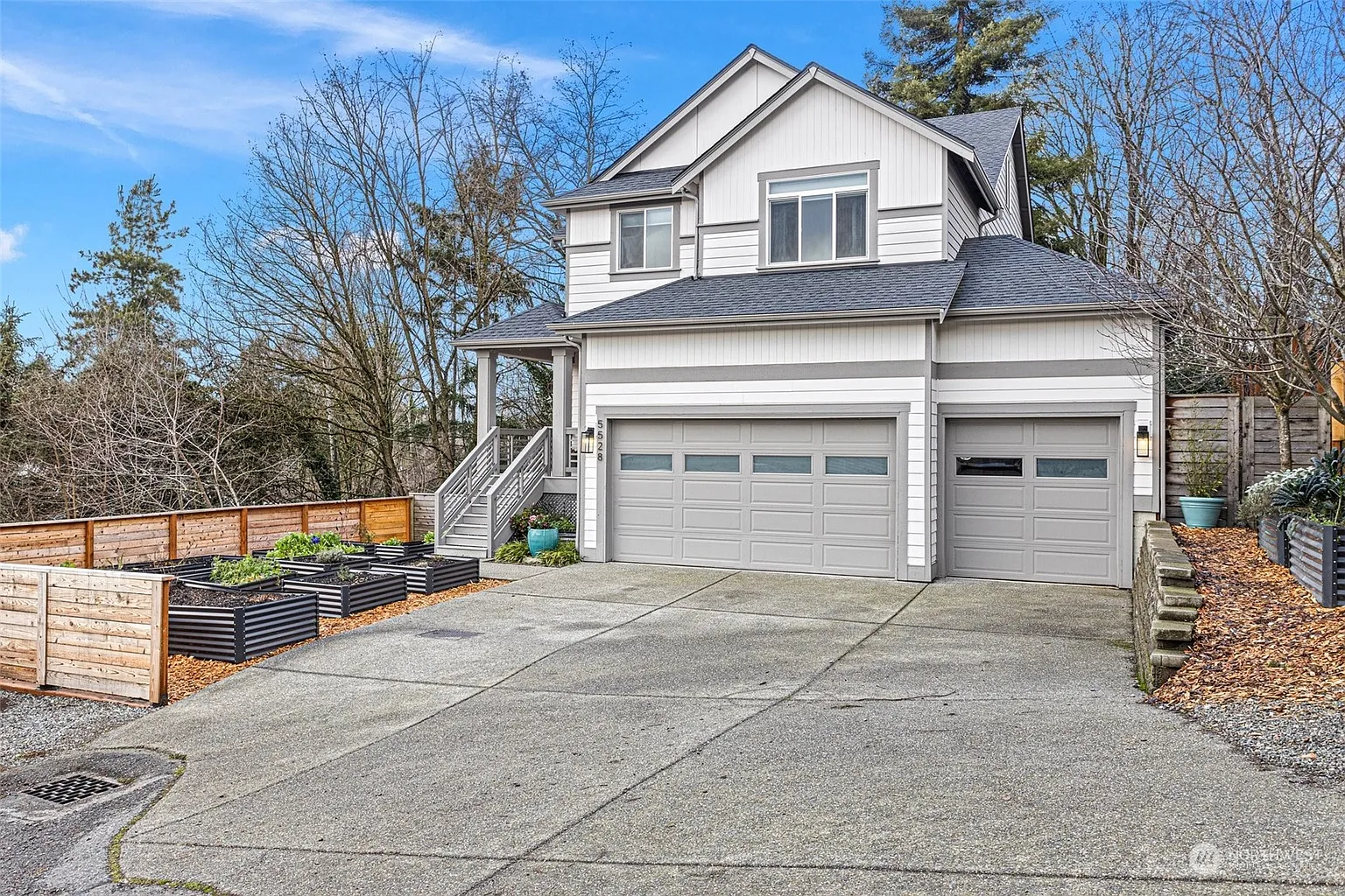 5528 S 149th Street photo 1