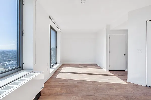 Rented by Greystar | media 2