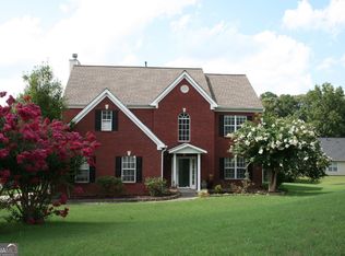 1075 Amhearst Oaks Dr, Lawrenceville, GA 30043