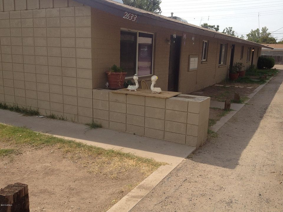 1st image of 2633 W Belmont Ave APT 6