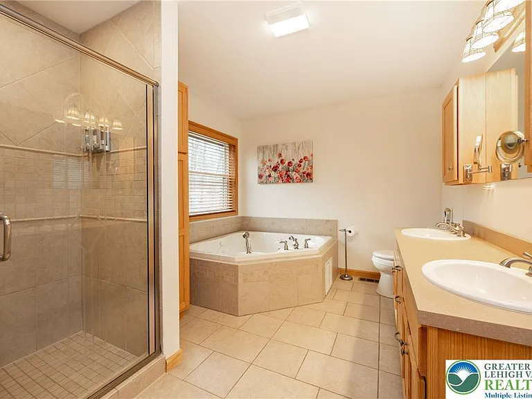 1212 Acacia Dr — Photo 38