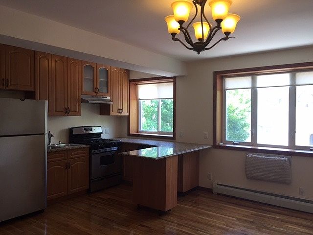 1st image of 1984 E 19th St #3