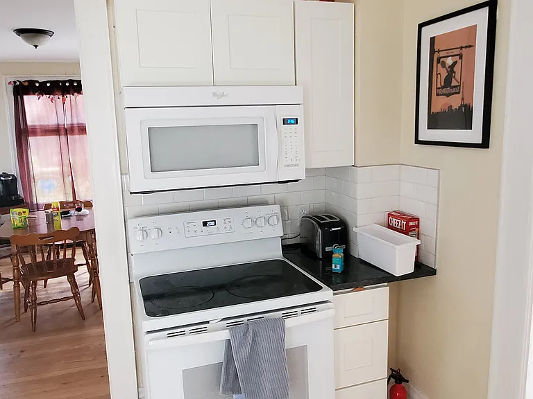 113 E Oakland Ave — Photo 8
