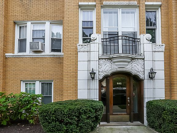 2nd image of 845 Erie St APT 3