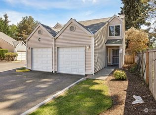 1825 S 330th St APT C2, Federal Way, WA 98003