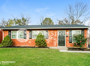 323 Mac Brae Rd, Louisville, KY 40214