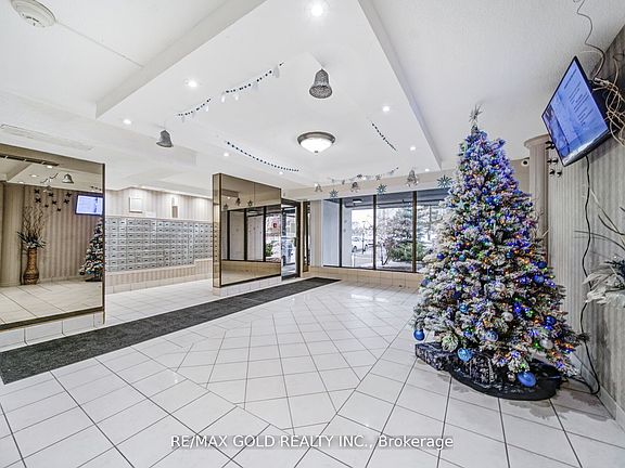 2nd image of 21 Knightsbridge Rd #1905