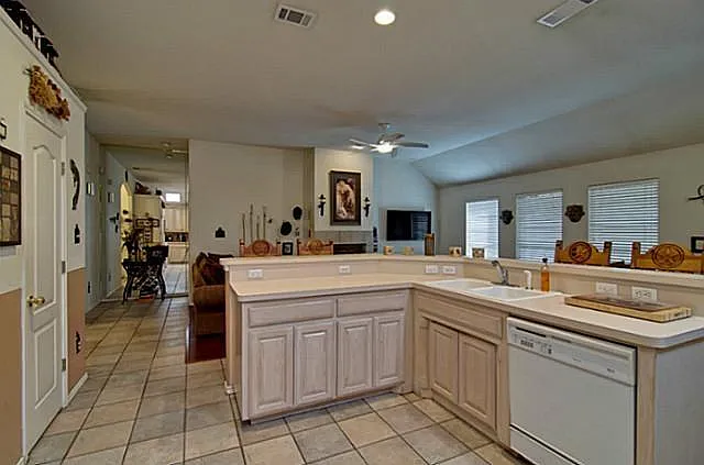 8608 San Joaquin Trl — Photo 9