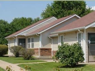 125 S Houston St, Adrian, MO 64720