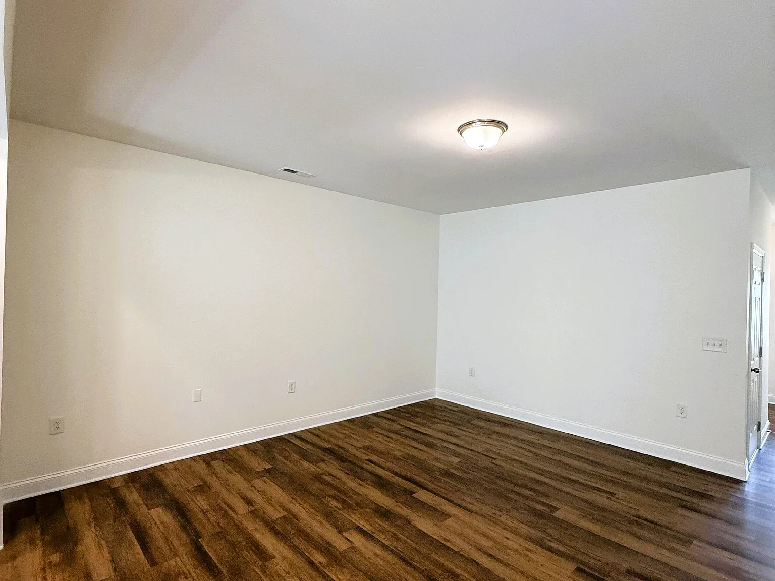 3 bed, 1700 sqft, $1,895 — Photo 3
