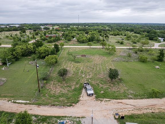 3rd image of 6723 Hidden Valley Dr