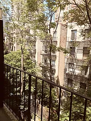 Rented by Metropolis Real Estate of Manhattan