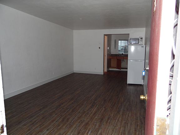 4th image of 1006 W 3rd Ave #50