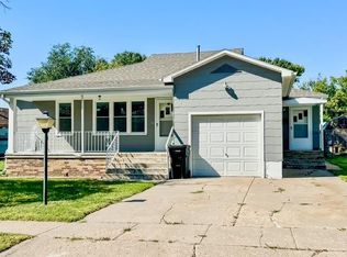 309 N 9th St, Wakeeney, KS 67672