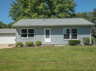 215 Elm St, Waverly, IA 50677