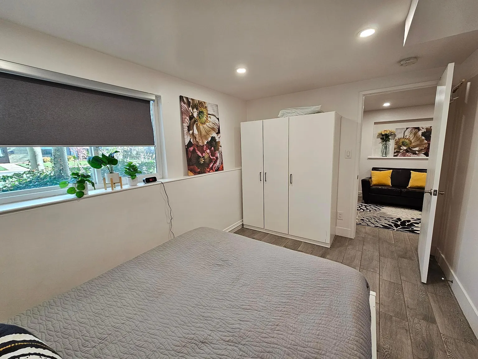 3624 E Bates Ave — Photo 4