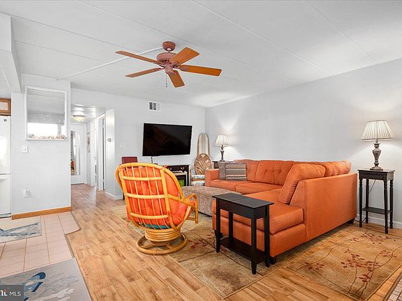 3rd image of 13 131st St Unit 107