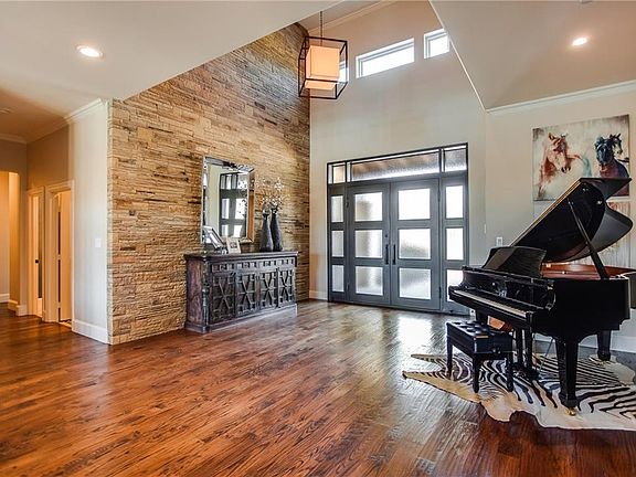 5th image of 10100 Little Horn Cir