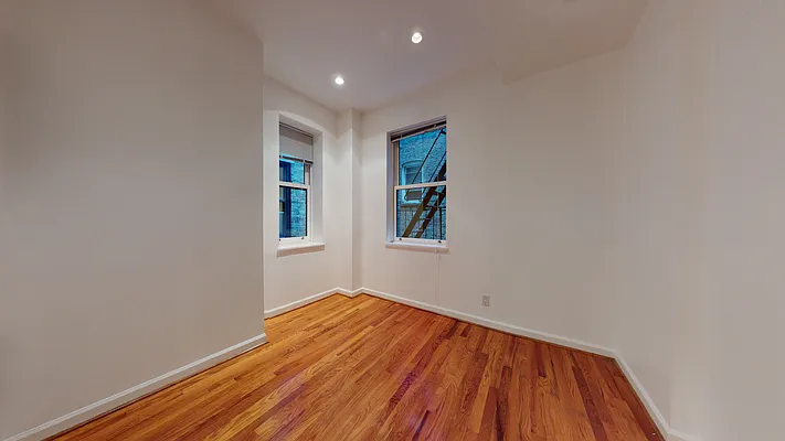 Rented by Bond New York | media 18