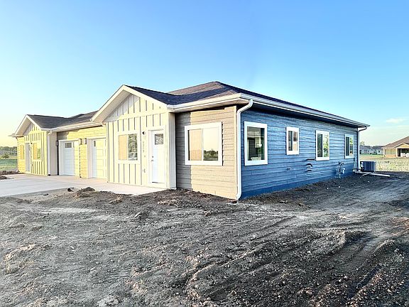 3rd image of 2317 Sweetgrass Dr
