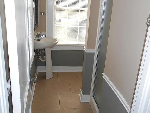 5th image of 1021 8th St