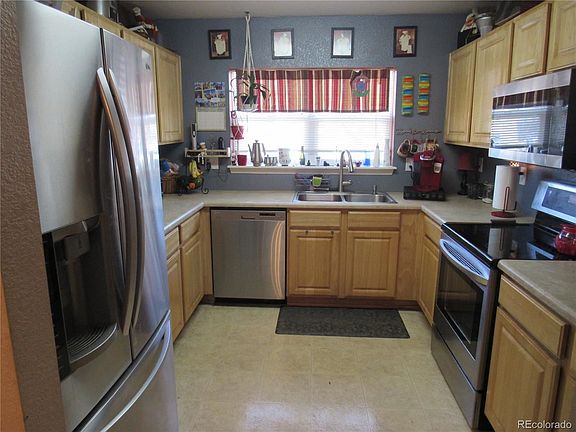 5th image of 557 Alton Way Unit E