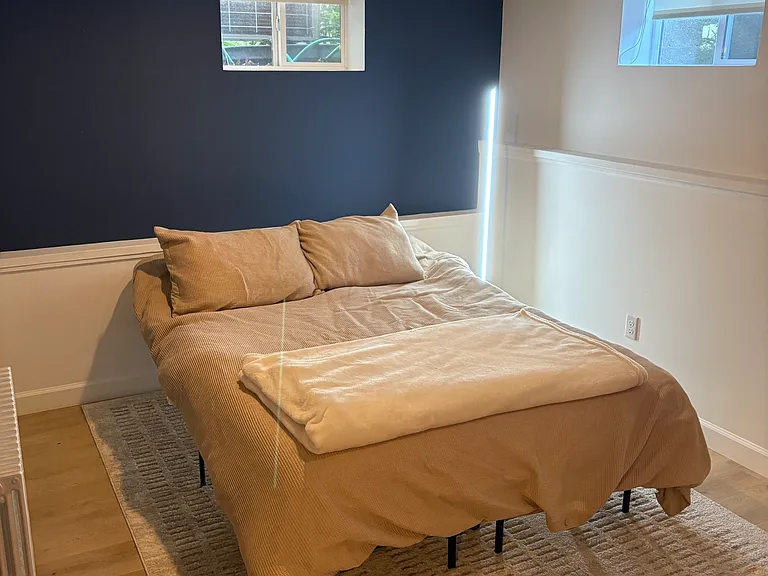 2444 S Oakland St — Photo 3