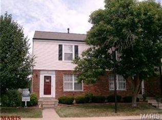 71 Woodlake Ct, Lake St Louis, MO 63367