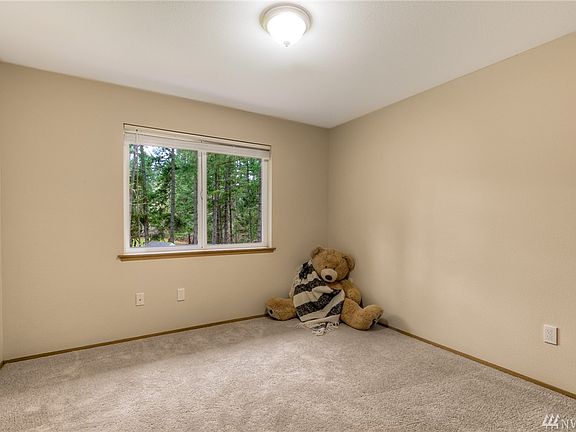 4th image of 15912 19th Avenue Ct S