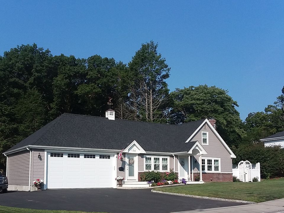 1st image of 130 Winter St