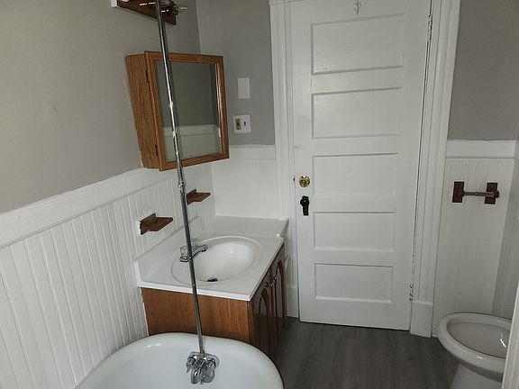 2nd image of 44-46 Langdon St #2