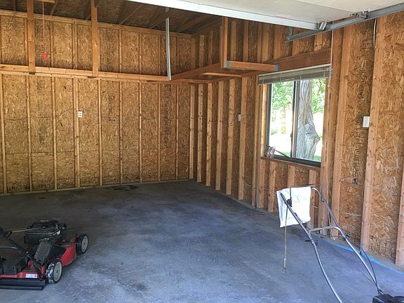4th image of 1290 De Goff Ct