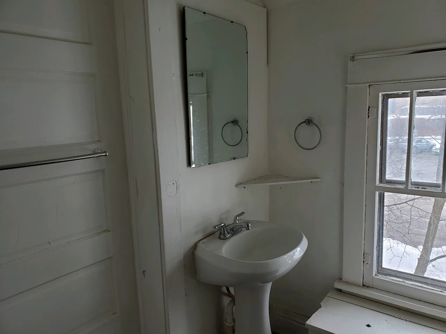 109 West Illinois Street - 2W — Photo 4