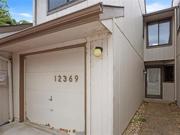 12369 Charlotte St, Kansas City, MO 64146