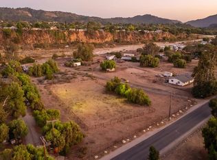 350 Riverside Rd, Oak View, CA 93022