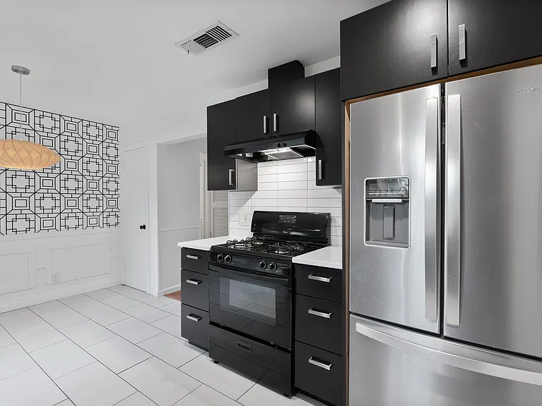 508 Harway Ct — Photo 13