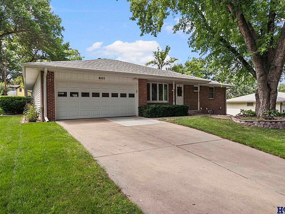 2nd image of 4001 Bel Ridge Dr