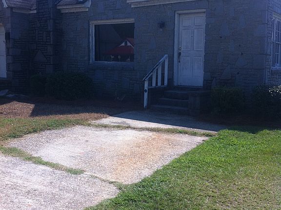5th image of 1215 West Market St.