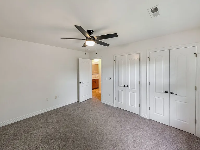 904 W Dixson St — Photo 26