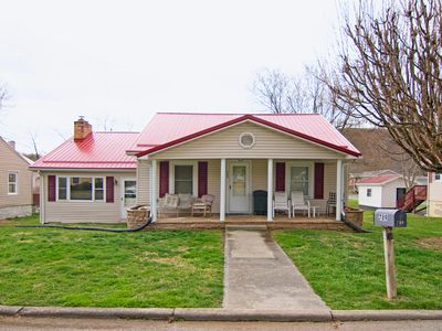 789 Maple Ave W, Alderson, WV, 24910