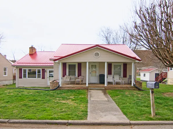 789 Maple Ave W, Alderson, WV 24910