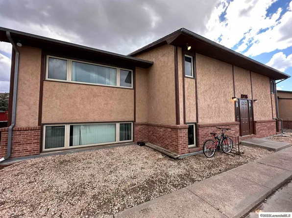 1716 Fetterman Dr, Laramie, WY 82070